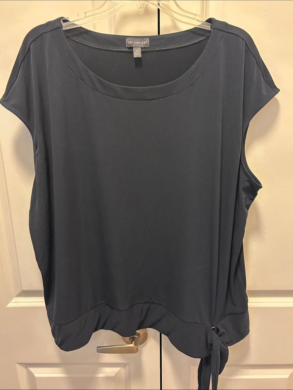 The Limited Women's Navy Tie-Hem Sleeveless Top